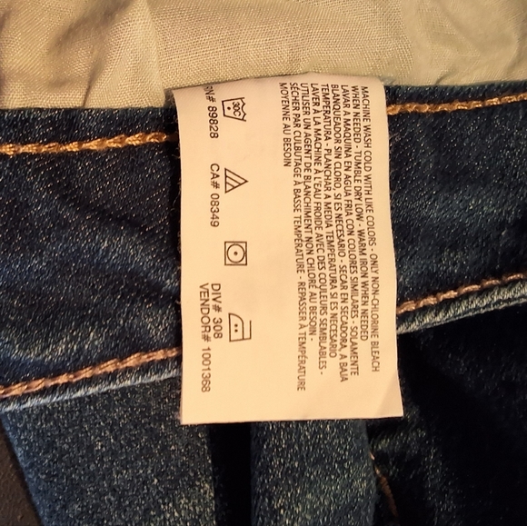 Woman's jeans - Picture 2 of 9